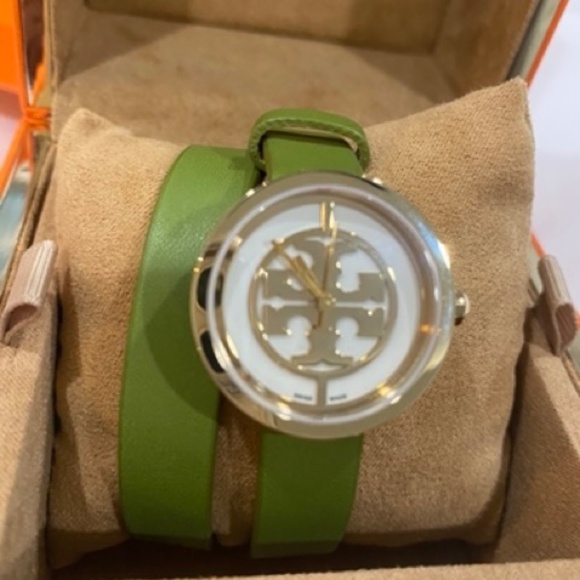 Tory Burch Reva Double Wrap Leather Strap Watch - Picture 2 of 11